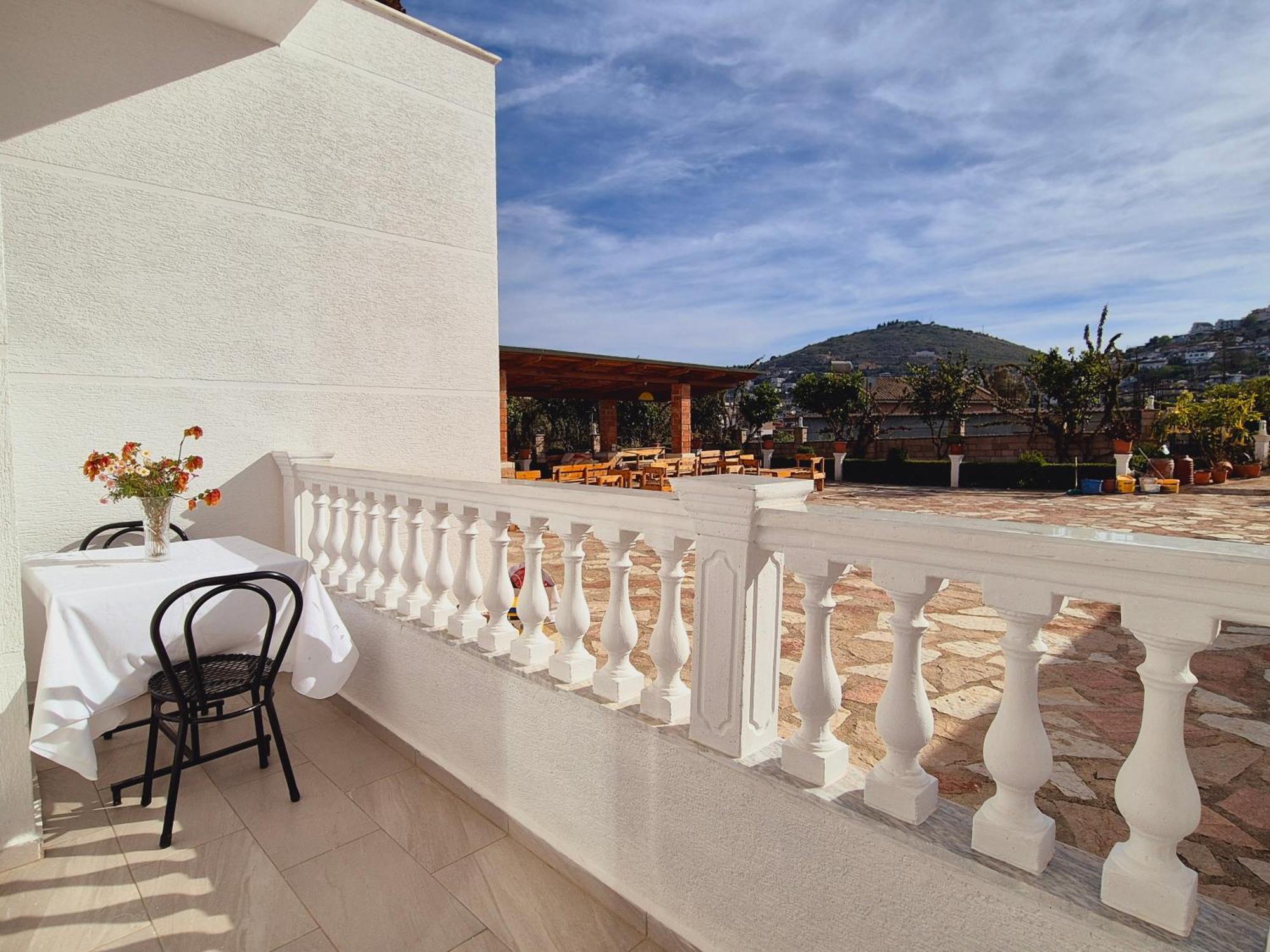 Villa Josana Sarande Exterior photo